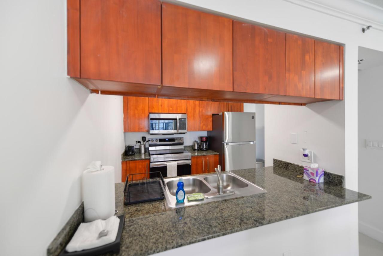 Gorgeous Apartment In Brickell Маями Екстериор снимка