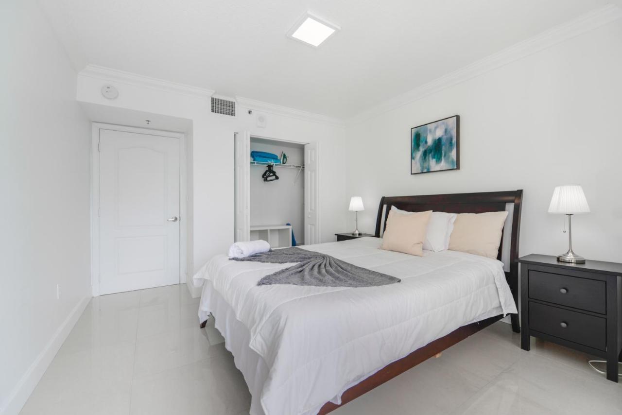 Gorgeous Apartment In Brickell Маями Екстериор снимка